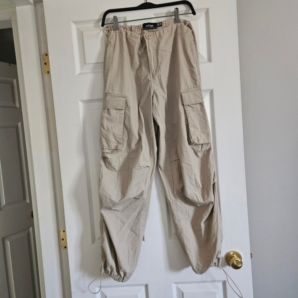 refuge Men's Light Beige Cargo Pants with Utility Pockets